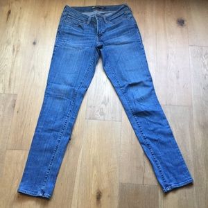 Levi’s bold curve jeans